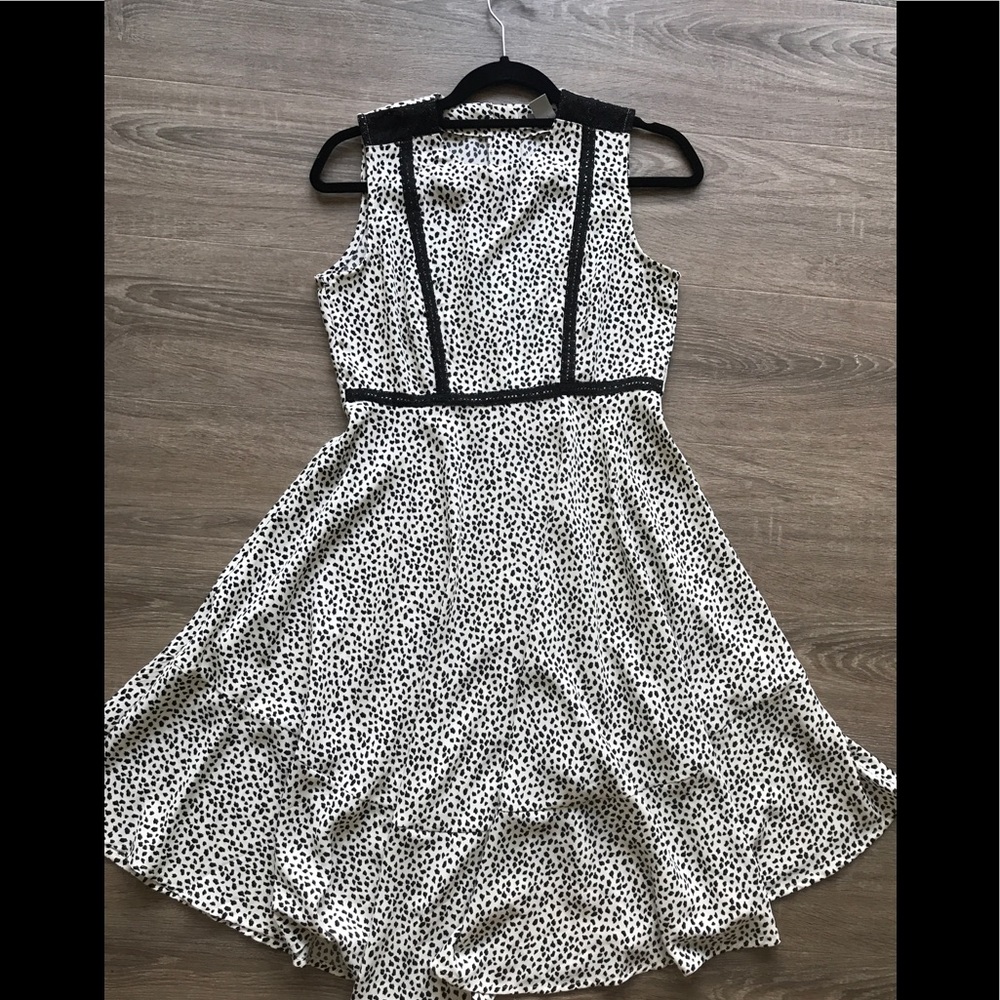 Black/off white Lace detailed flowy dress